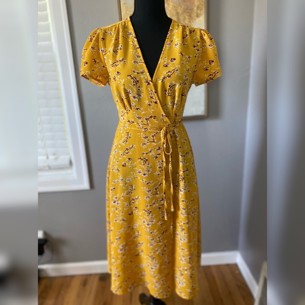 V Neck Floral Knot Side Wrap Dress